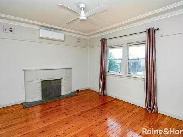 Nice 21 Bourke Street, North Parramatta, NSW 2151