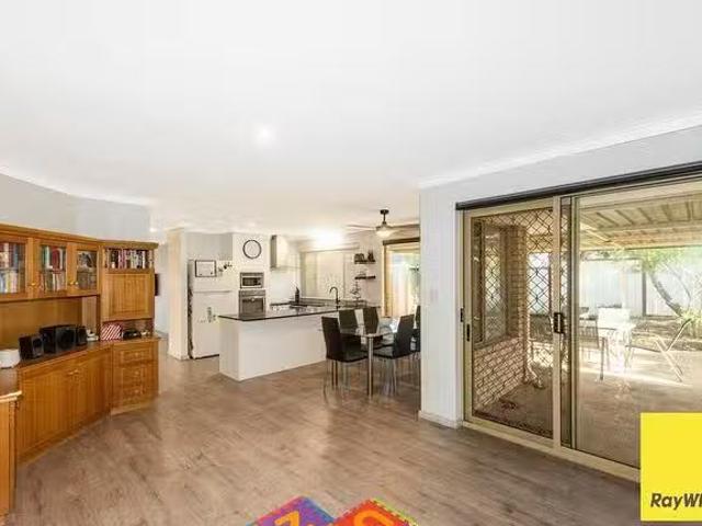 Nice 21 Tagus Court, Beechboro, WA 6063