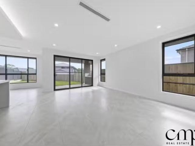 Rental! 21 Waterhouse Road, BRADBURY House for rent Listed by.