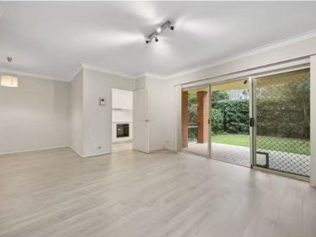 Cozy 2/214 216 Sydney Street, Willoughby Apartment for rent L.