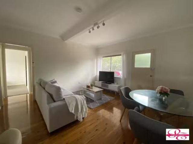 Deal! 2/27 Belgravia Street, Moree House for rent Listed by D.