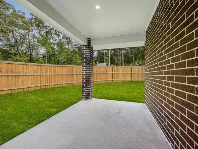 For Rent! 2/26 Black Swan Circuit, Maroochy River, QLD 4561
