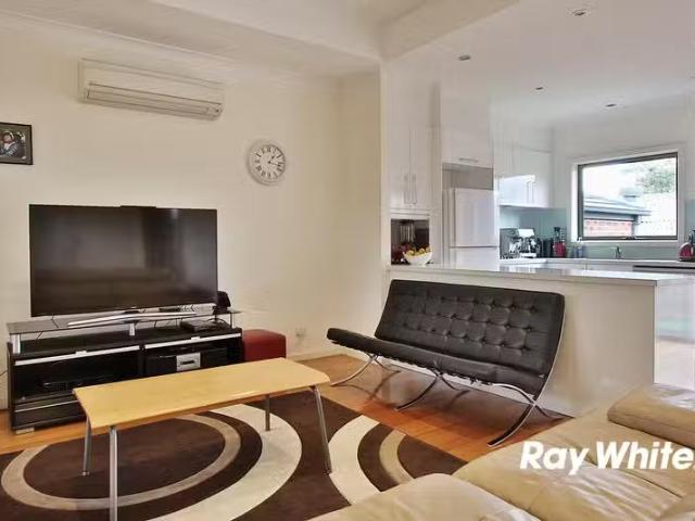 Deal! 2/286 Springfield Road, Nunawading VIC 3131