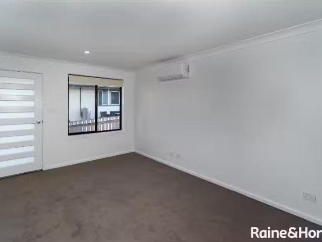 Charming 2/28 Ziegler Avenue, LAKE ALBERT House for rent List.