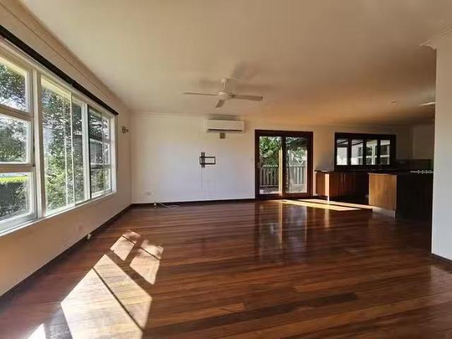 Nice 22 Dowling Drive, Southport, QLD 4215