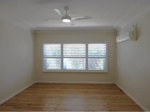 Nice 22 Edinburgh Ave, Singleton House for rent Listed by Jes.