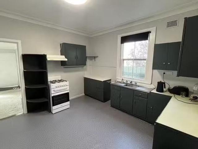 Deal! 22 Lenord Street, Werris Creek, NSW 2341