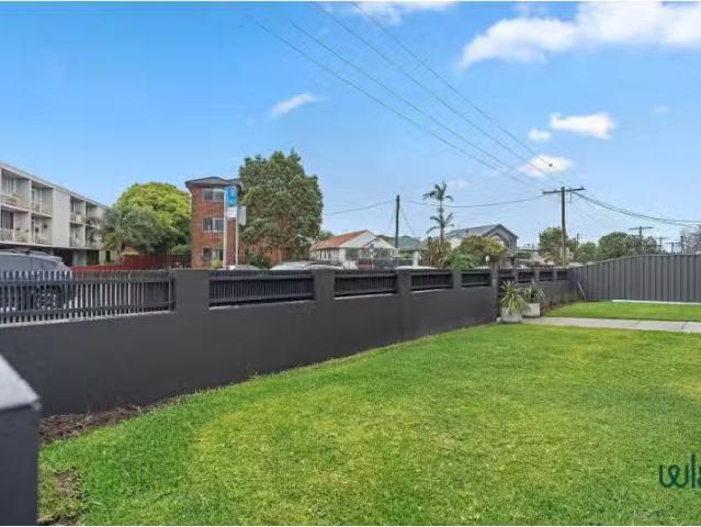 Unique 2/33 Morgan Street, Merewether House for rent Listed b.