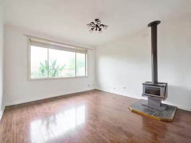 Unique 2/33 Nicole Avenue, Dandenong North, VIC 3175