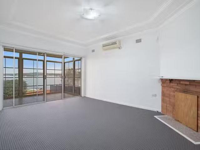 For Rent! 230 The Esplanade, Speers Point, NSW 2284