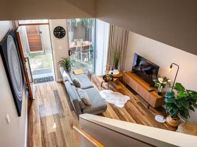 Deal! 2/31 Brown Street, Brompton, SA 5007