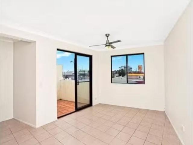 Just in! 2/34 Beryl St, Tweed Heads Apartment for rent Listed.