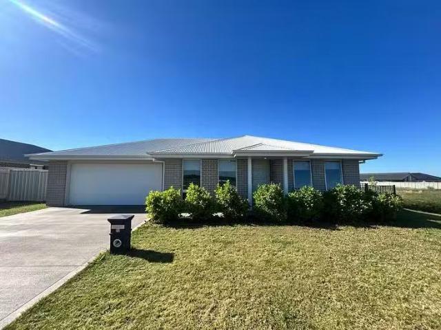Unique 23 Montezuma Terrace, Dubbo, NSW 2830