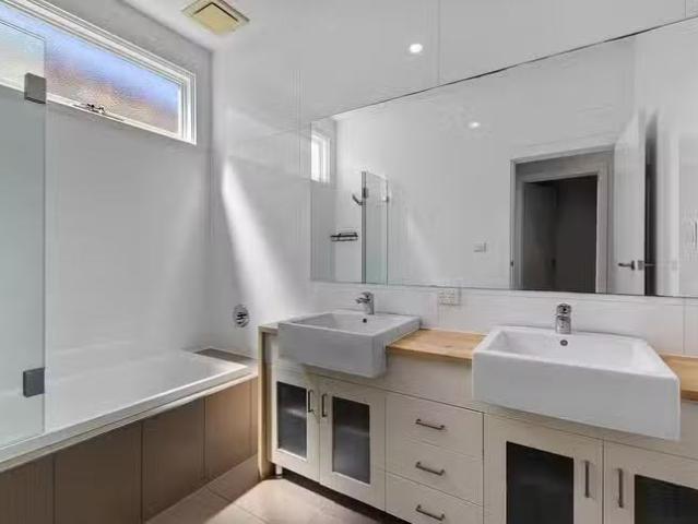 Cheap 23 Alma Terrace, Newport, VIC 3015