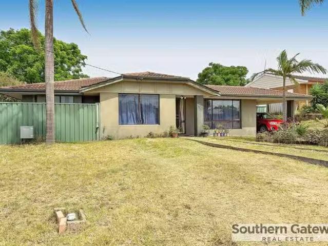 Cozy 23 birdman Way, Orelia, WA 6167