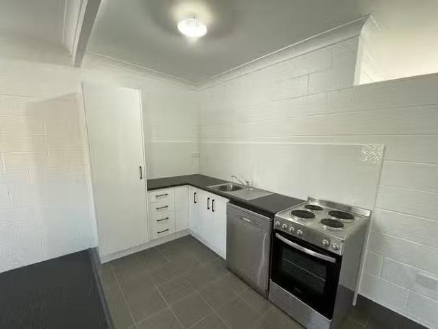 New 2/3 Caroline Street, Yeppoon, QLD 4703