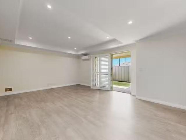 Charming 2 Clonmel Cove, RIDGEWOOD, WA 6030 House for Rent