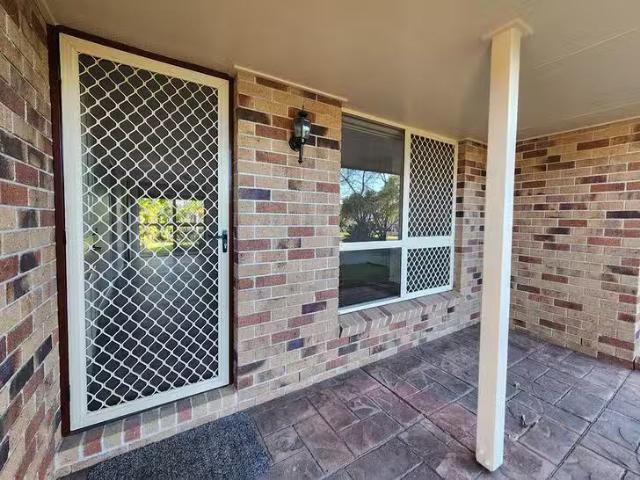 Charming 2 Custance Court, Gatton, QLD 4343