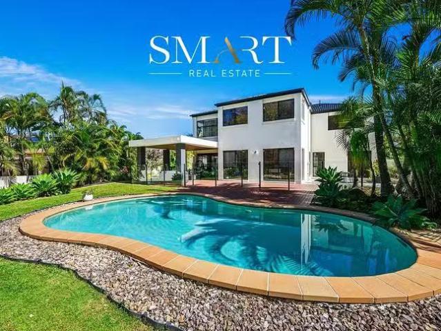 Unique 2 Adeliza Court, Arundel, QLD 4214