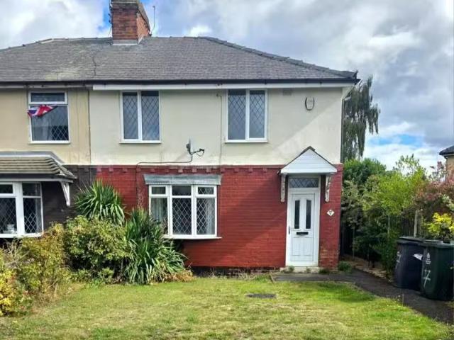 New 2 BA 3 bedroom semi detached house for rent in Recreation.