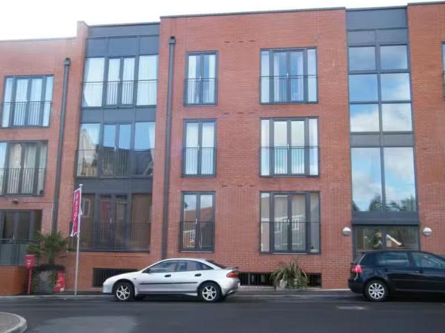 Nice 2 BA 2 bedroom apartment for rent in Cornwood House, part.