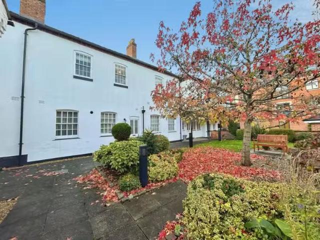 Cozy 2 BA 2 bedroom duplex for rent in Ashbourne Road, Derby.