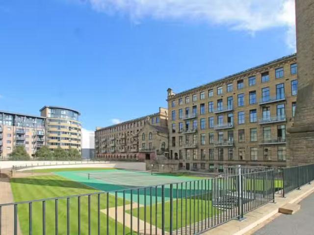 Rental! 2 BA 2 bedroom flat for rent in Victoria Mills, Salts.