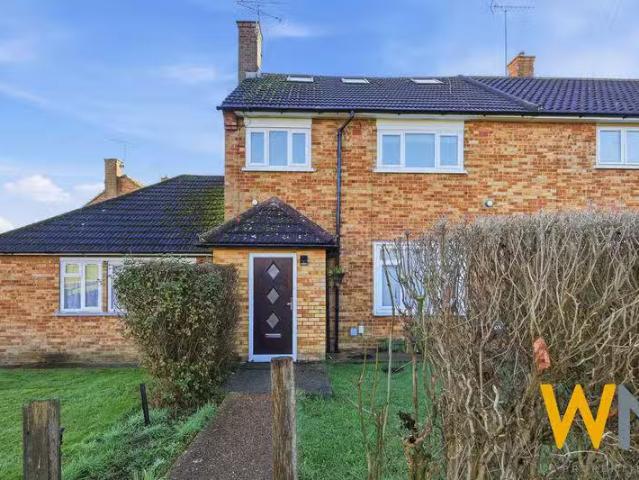 Deal! 2 BA 4 bedroom terraced house for rent in Coram Green, B.