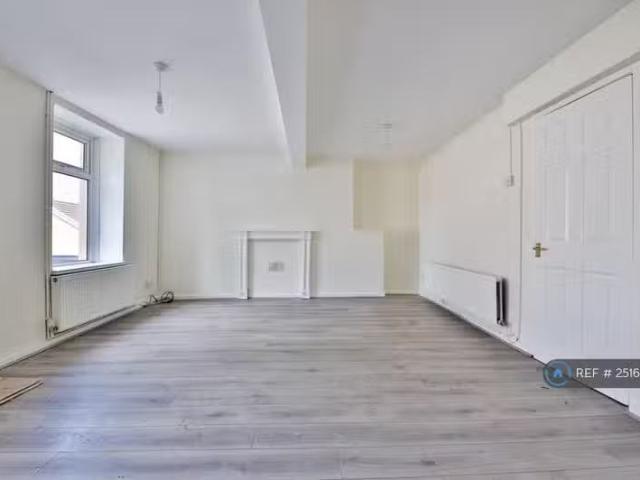 Cozy 2 bedroom terraced house for rent in Frederick St, Wales.