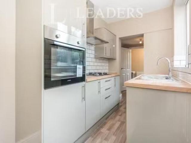 Charming 2 bedroom terraced house for rent in Rowheath Road, B30
