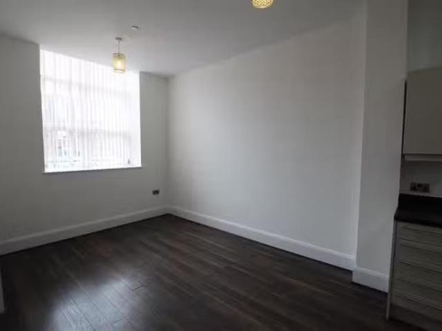 New 2 bedroom apartment for rent in Atlas Mill, Bentinck Stree.
