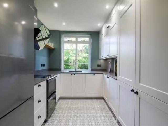 Charming 2 bedroom apartment for rent in Grange Court, Cambrid.