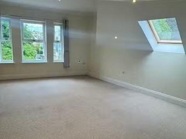 Deal! 2 bedroom apartment for rent in Frome Road, Bradford On.