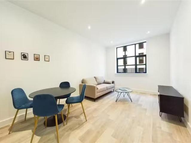 Rental! 2 bedroom apartment for rent in Lombard Street, Birmin.