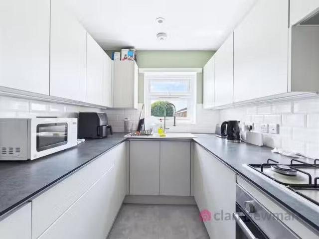 Cheap 2 bedroom apartment for rent in Longfield, Harlow, CM18