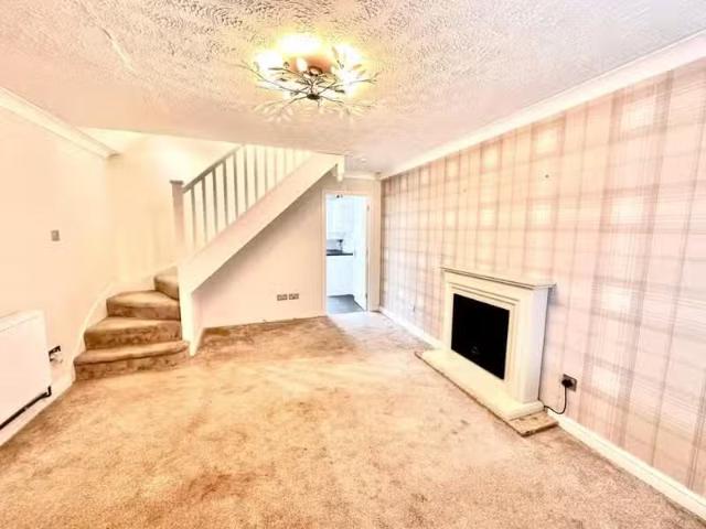 Nice 2 bedroom semi detached house for rent in Furness, Glasco.