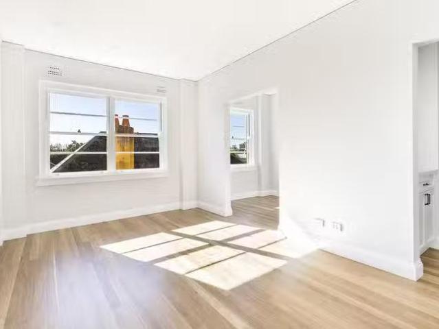 Unique 2 BR 10/4 Henrietta Street, Double Bay, NSW 2028