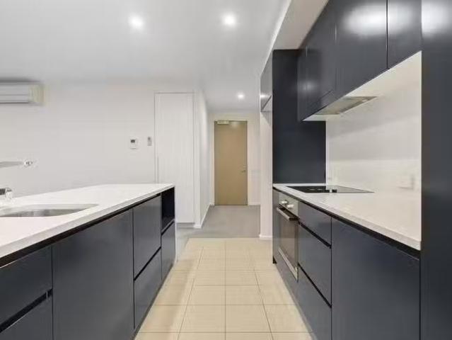 Rental! 2 BR 114/50 Eastlake Parade, Kingston, ACT 2604