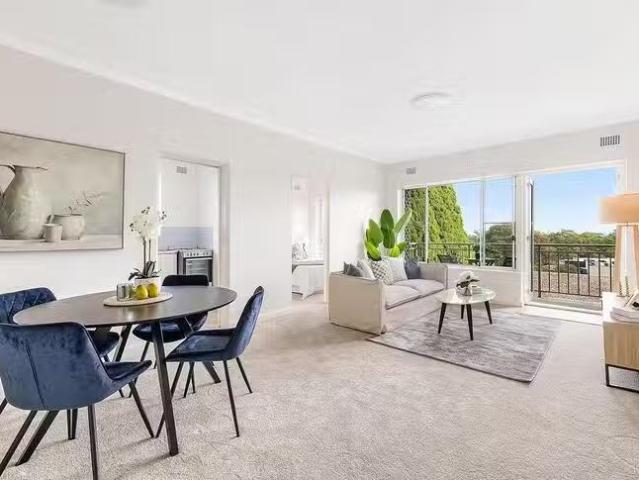 Deal! 2 BR 11/36 Pacific Highway, Roseville, NSW 2069