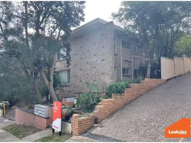 Rental! 2 BR 1/36 Kitchener Parade, The Hill Apartment for ren.