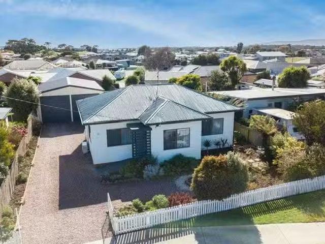Deal! 2 BR 13 Archer Street, PORT SORELL, TAS 7307 House for.