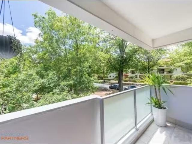 Deal! 2 BR 14/35 Torrens Street, Braddon Apartment for rent L.