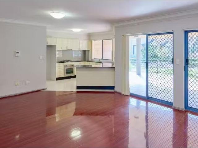 Nice 2 BR 1/557 Mowbray Road West, Lane Cove Apartment for ren.