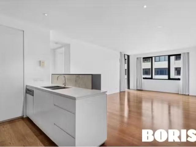 Cozy 2 BR 15/7 Sydney Avenue, Barton Apartment for rent Liste.