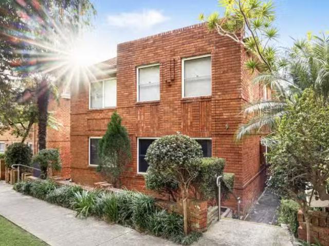 Unique 2 BR 1/58 Benelong Road, Cremorne, NSW 2090
