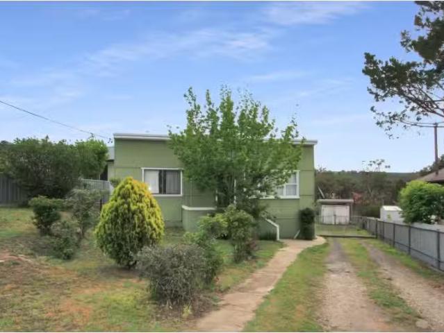 New 2 BR 15 Chapman Street, Cooma House for rent Listed by An.