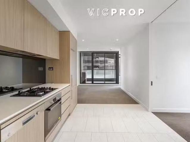 For Rent! 2 BR 1606/120 Abeckett Street, Melbourne, VIC 3000