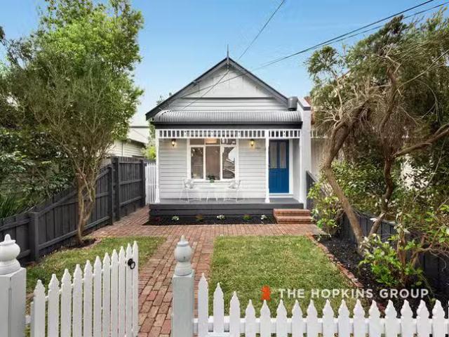 Just in! 2 BR 162A Elm Street, Northcote, VIC 3070