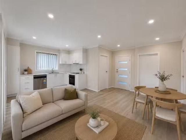 Charming 2 BR 18a Bandara Circuit, SPRING FARM House for rent.