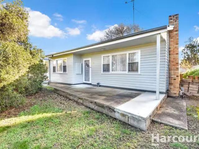 Unique 2 BR 1 Arnold Street, HORSHAM, VIC 3400 House for Rent